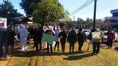 Continúa movilización de profesionales de blanco