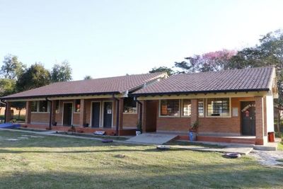 Petta asegura que se llegó a alcanzar en un 90% las clases virtuales - Nacionales - ABC Color