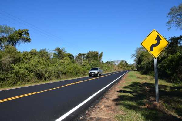 Asfaltado de ruta que une Ayolas con Corateí ya es una realidad - Digital Misiones