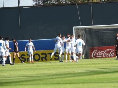 Nacional crece en la tabla a costa del colero