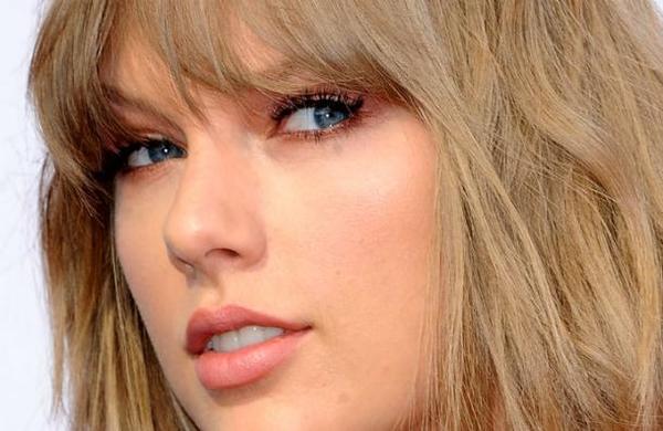 La donación de miles de dólares de Taylor Swift a una estudiante para pagar la universidad - SNT