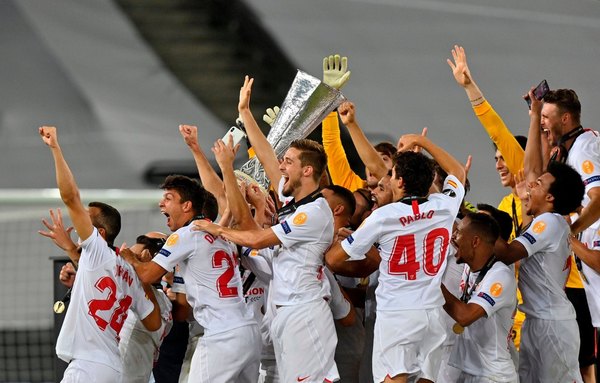 Sevilla reina por sexta vez en 'su' Europa League