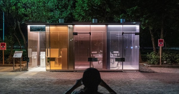 Baños públicos transparentes sorprenden en Japón