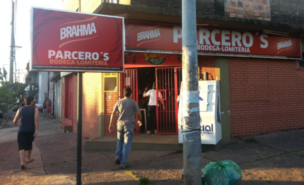HOY / Bodegueros se oponen a las restricciones al alcohol