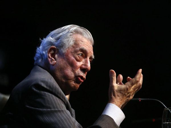 Vargas Llosa, Nélida Piñón y Liniers se conectan en feria del libro de Lima