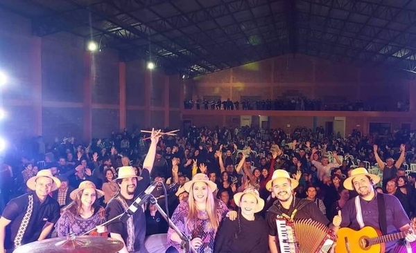 HOY / “Neike Paraguay”: Concierto online por el Día del Folklore