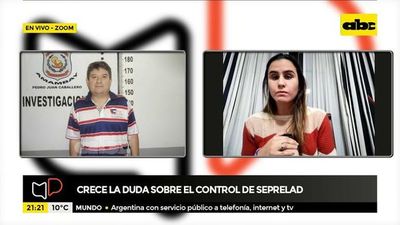 Jovencita recibe lujoso regalo de su padre preso - Mesa de Periodistas - ABC Color