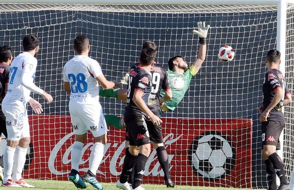 Fuerte en la Visera - Fútbol - ABC Color