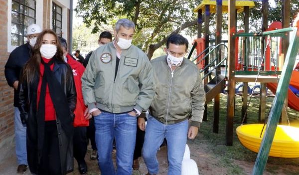 Petta tergiversa la difícil realidad educativa actual - Nacionales - ABC Color