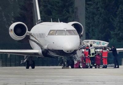 Opositor ruso en coma, estable tras aterrizar en Alemania