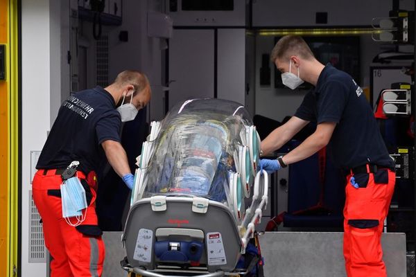 Opositor ruso Alexéi Navalni, “estable” y hospitalizado en Alemania - Mundo - ABC Color