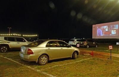 Autocines se manifiestan contra la “cuarentena social” - Cine y TV - ABC Color