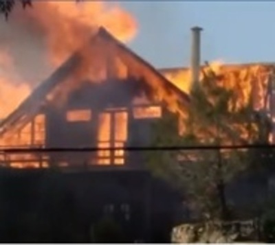 Cabaña Ita Kua arde en llamas - Paraguay.com