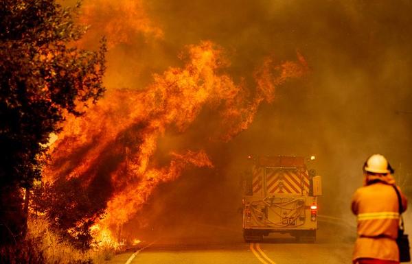 Incendio del norte de California es el segundo más grande de la historia tras devastar 400.000 hectáreas - Megacadena — Últimas Noticias de Paraguay