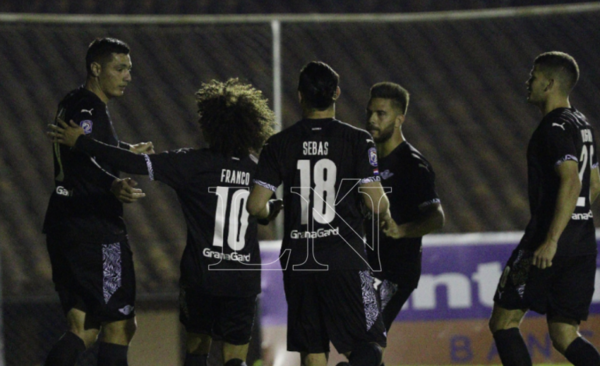 HOY / Libertad vence a instancias del VAR