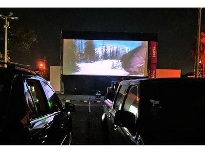 Autocines piden seguir trabajando, aun con reajustes