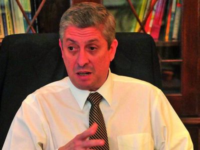 “Hay países que limitan a los partidos la publicidad en los medios masivos”