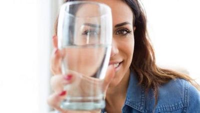 Toda la verdad sobre si el agua con gas es mala para la salud
