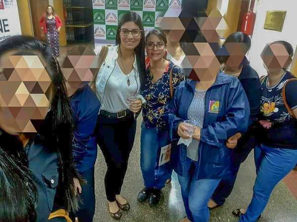 Funcionaria PRIVILEGIADA sale de vacaciones con 2 meses de antigüedad en comuna de CDE
