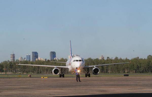 Salud aprobó protocolo de “vuelos burbuja” con Uruguay
