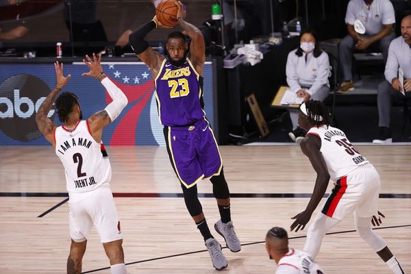 Lakers y Bucks avanzan en sus series - Básquetbol - ABC Color