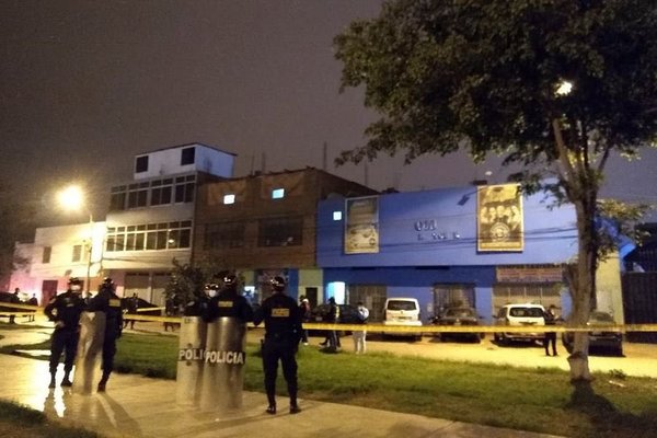 Perú: 13 muertos en discoteca durante intervención policial