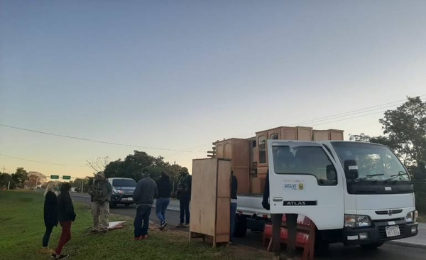 HOY / Llevaban marihuana dentro de muebles y fueron pillados