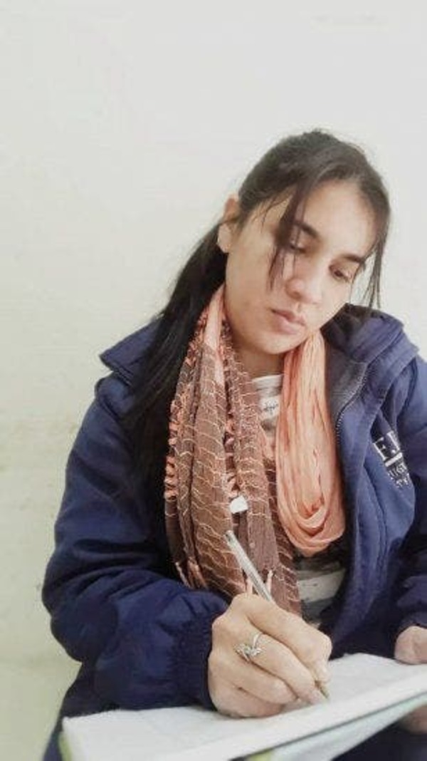 Estudia desde hace tres meses en el hospital, mientras cuida a su hermano – Prensa 5