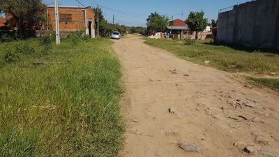 Intendenta de Roque Alonso arregla su calle y abandona otras arterias - Nacionales - ABC Color