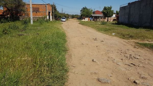Intendenta de Roque Alonso arregla su calle y abandona otras arterias - Nacionales - ABC Color
