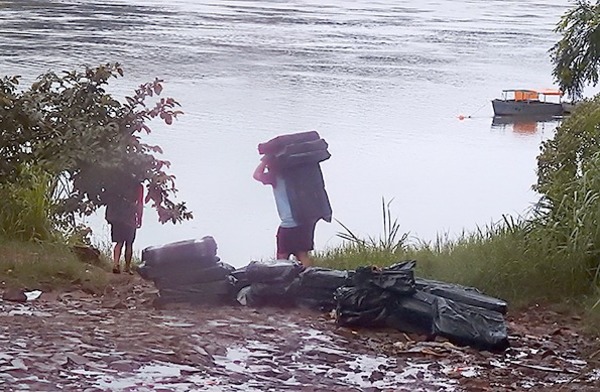 “Habilitan” un PUERTO PARALELO en TRES FRONTERAS para el CONTRABANDO