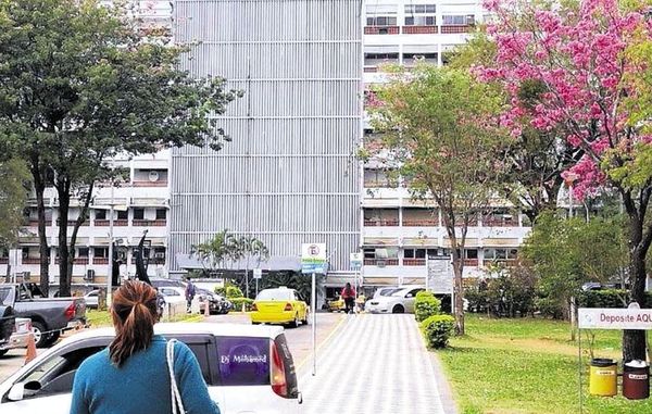 IPS contrató a firma de construcción para que le provea insumos médicos - Nacionales - ABC Color