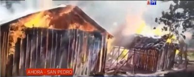 Humildes chiperos lo pierden todo en incendio de su vivienda | Noticias Paraguay
