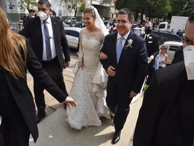 Fiscalía investigará violación de medidas sanitarias en boda de Sol Cartes · Radio Monumental 1080 AM