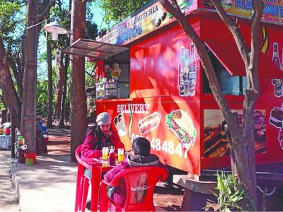 Lomiteros, en pie de guerra: hacen promos para sobrevivir