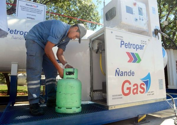 Petropar, sin gas licuado tras 10 licitaciones fallidas - Nacionales - ABC Color