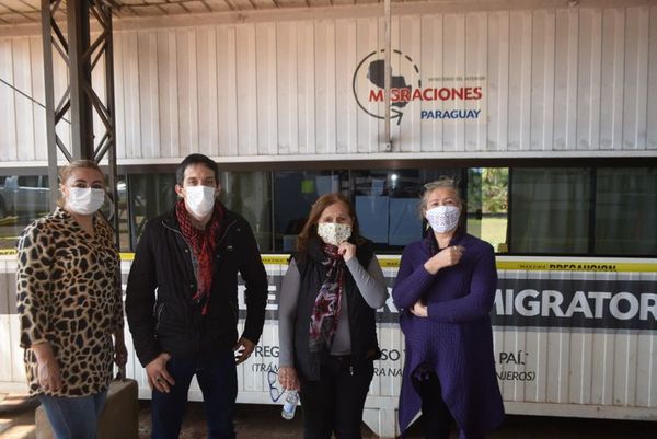 Temor ante rumor de cierre de oficina del consulado en el Puente de Encarnación-Posadas - Nacionales - ABC Color