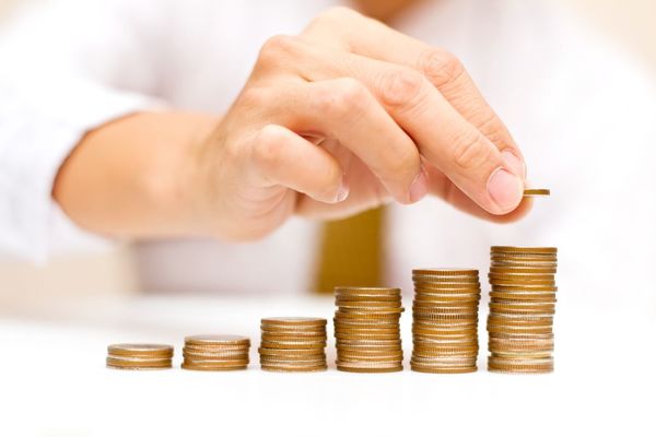 Descuentos a salarios generaron ahorro de USD 4,7 millones, según Hacienda - MarketData