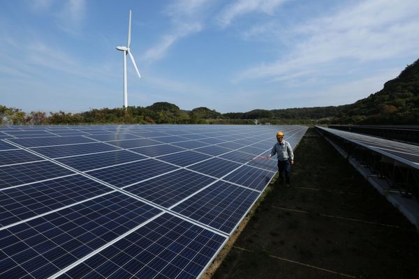 Japón debe apoyar energía verde para cumplir objetivo climático