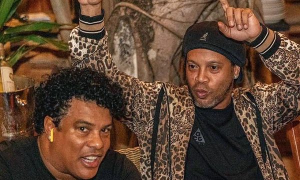 Ronaldinho recupera su libertad
