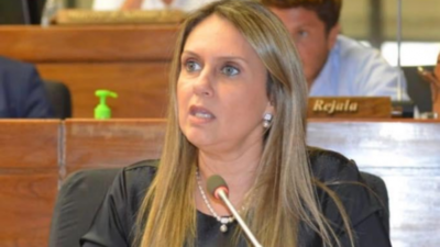 “Hay que empezar a barajar nombres para Salud”