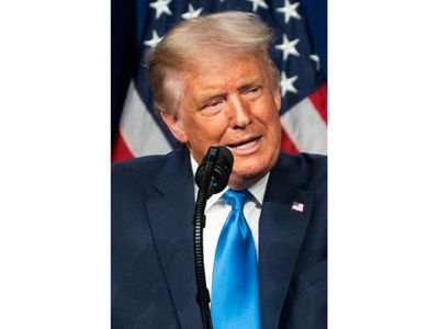 Trump, nominado, acusa a demócratas de fraude electoral
