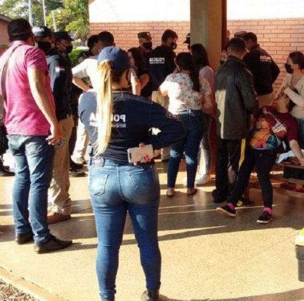 La Fiscalía ordenó en la noche de este lunes la aprehensión de la madre de una niña de 7 años, quien llegó sin vida al Hospital Regional de Pedro Juan Caballero por una hemorragia aguda, tras ser víctima de violación.