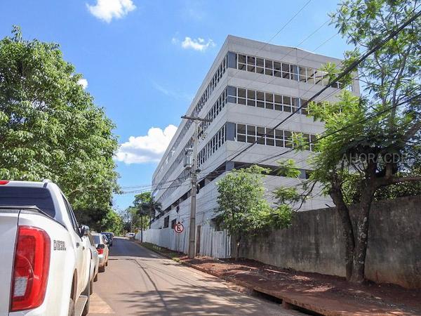 Industria de CDE estaría PROYECTANDO producir ACEITE de CANNABIS