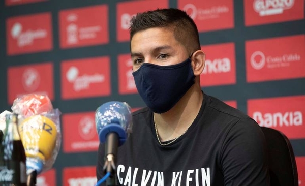 HOY / Presentan al ‘Cholo’ Salas en su nuevo equipo