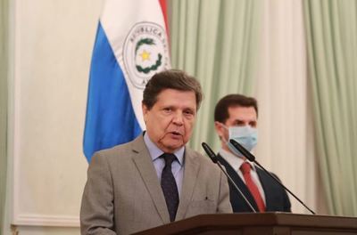 MINISTRO EUCLIDES ACEVEDO DA POSITIVO AL COVID-19