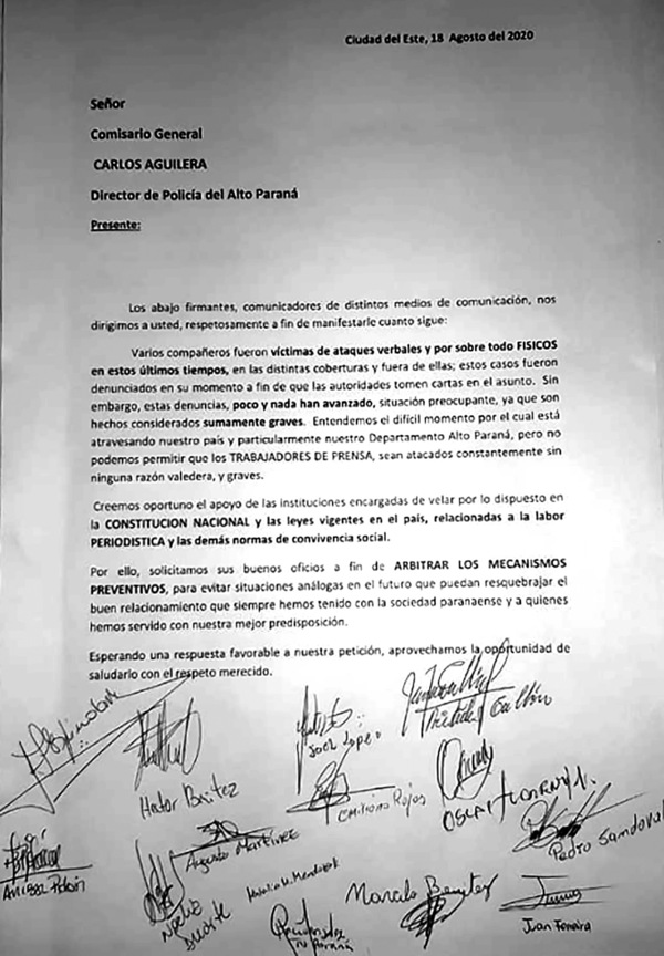 Periodistas solicitan mayor seguridad durante coberturas al director de Policía