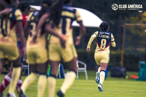 El gesto del equipo femenino de América para Bruno Valdez