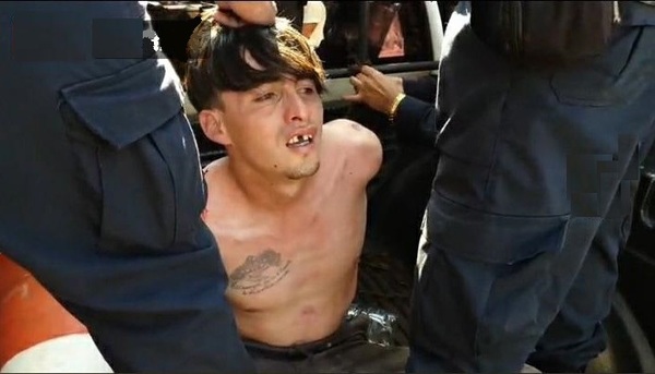 Adicto a las drogas es reducido por agentes del GEO, tras encerrarse en una casa durante 2 horas – Diario TNPRESS