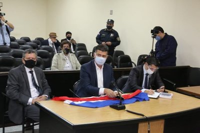 Efraín Alegre dijo que no acatará medidas alternativas - Megacadena — Últimas Noticias de Paraguay